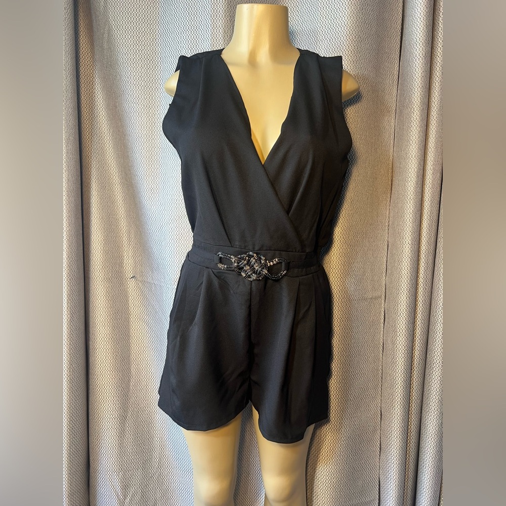 Elegant Black Sleeveless Romper